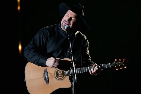 Everything We Know About Garth Brooks' New Album, 'Fun'