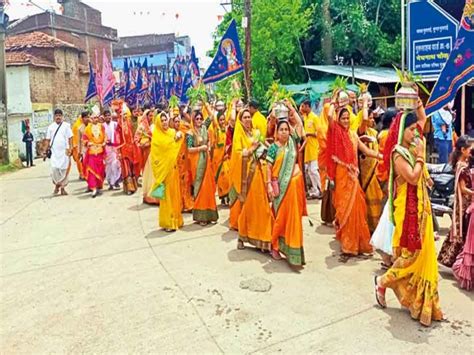 Shrimad Bhagwat Katha Started With Kalash Yatra In Baba Shyam Ki Haveli