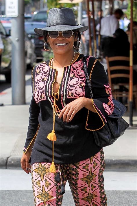 Nia Long Out For Lunch At Il Pastaio In Beverly Hills Nia Long