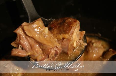 Brilliantly Brittni: Crock Pot: Turkey Neck Bones