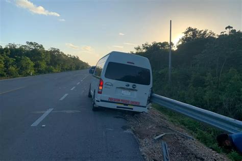 Pasajero Sufre Fractura Tras Chocar La Combi En La Que Viajaba En