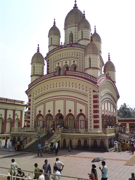 Dakshineswar Kali Temple at Kolkata, India lies on the eastern banks of the Hoogly River.. : r/pics