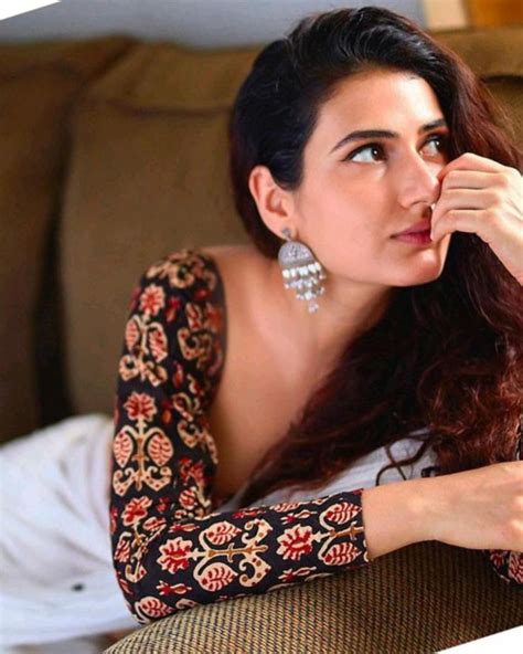 Fatima Sana Sheikh Hot Saree Hot Saree Fatima