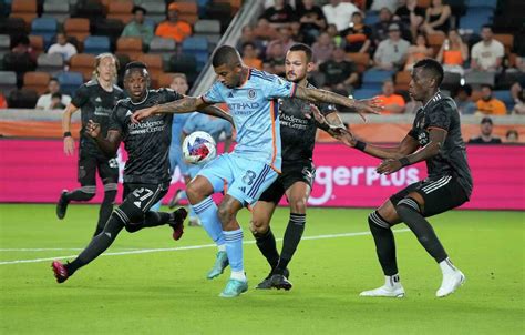 New York City Fc X Houston Dynamo - Amine Bassi leads Houston Dynamo to win over New York City FC