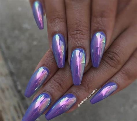 35 Awesome Holographic Nail Designs to Copy (2020) – NailDesignCode