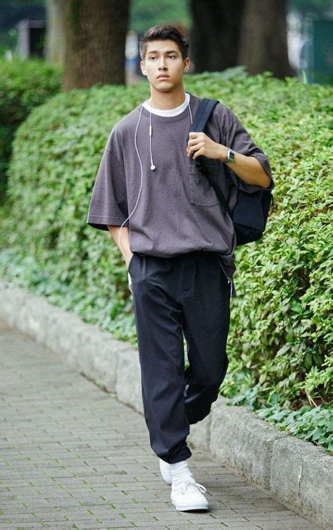 How To Wear Oversized T Shirt Men