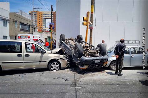 En Puebla se reportan 9 accidentes viales cada día