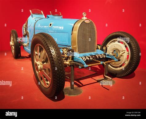 1929 bugatti type 35b cylinder hi-res stock photography and images - Alamy