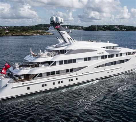 Yacht Gigia Lurssen Charterworld Luxury Superyacht Charters