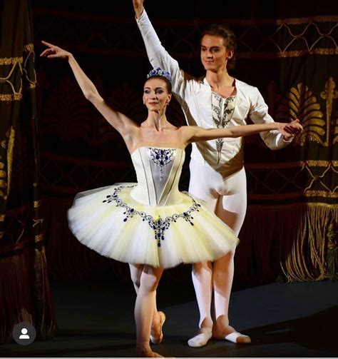 Stunning Ballet Costumes for Ballerinas