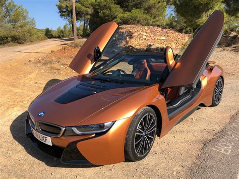 The BMW i8 Roadster review: a hybrid electric top-down triumph | WIRED UK