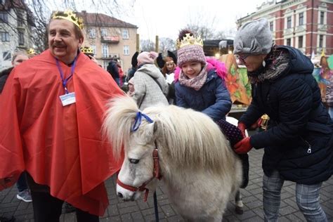 Lubuski Orszak Trzech Kr Li W Zielonej G Rze Zielonog Rzanie Przejd