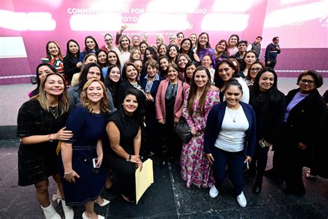 Gobernadora Delfina Gómez celebra 71 años del voto femenino La