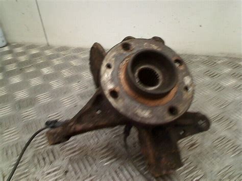 Achsschenkel Rechts Vorne Stub Axle Right Front Renault Sc Nic Ii Jm