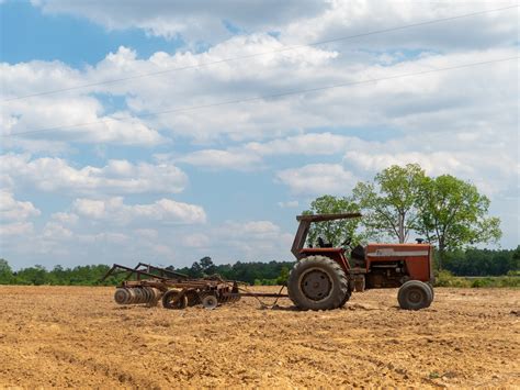 House and Senate Farm Bill Outlines Suggest Opportunity for Reforms