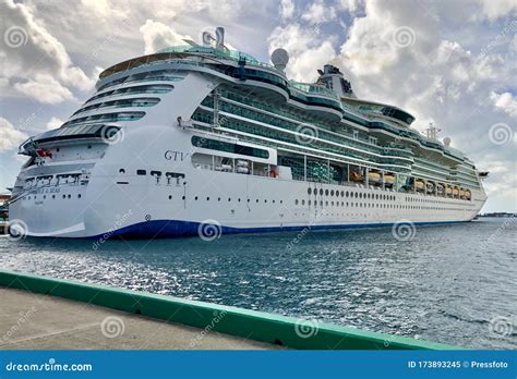 Brilliance of the Seas Cruise Liner Editorial Image - Image of nature ...