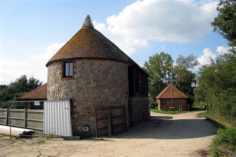 Coldharbour Farm Oast Barhams Mill Oast House Archive Cc By Sa