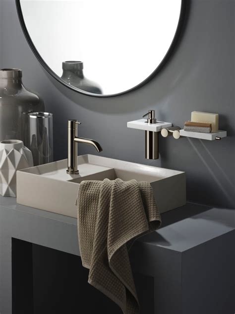 Diametro Single Handle Washbasin Mixer By Ritmonio