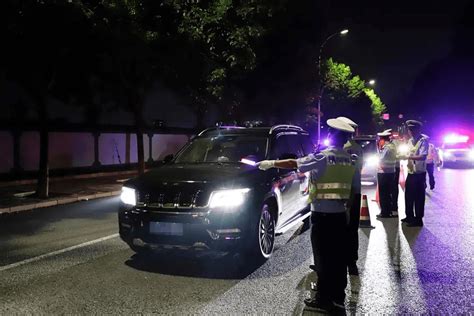 顺义多路段设卡突查酒驾，看看现场吧！酒精检测重点