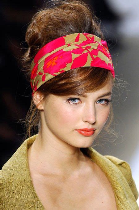 How To Wear A Bandana In Summer Bandana Turban Headband Hairstyles