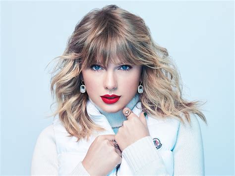 Taylor Swift's 'Folklore' Is Officially the No. 1 Album of 2020 - Variety