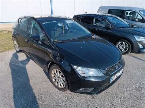 Seat Leon 1 6 TDI odlično stanje servisiran 2014 god