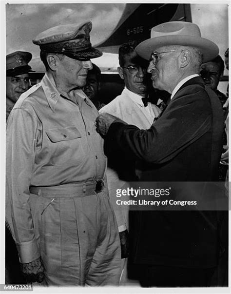 25 General Douglas Macarthur Award Stock Photos, High-Res Pictures, and ...