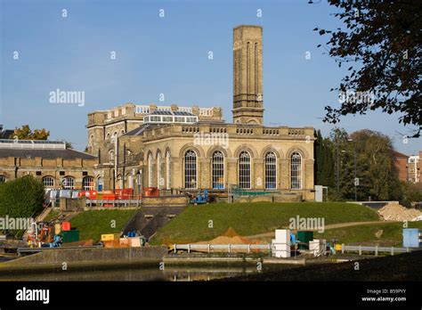 Thames Water treatment works at Hampton, Middlesex. UK. (42 Stock Photo ...