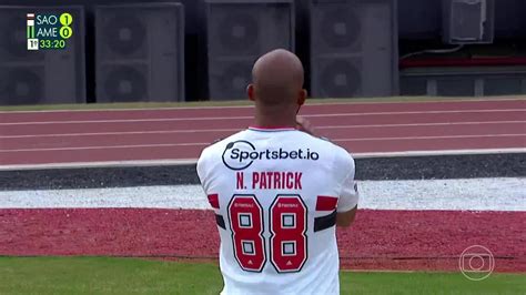 Vídeo Aos 33 min do 1º tempo gol de cabeça de Patrick do São Paulo