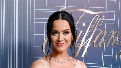 Katy Perry Looks Unrecognizable As She Shows Off Real Skin And Body In