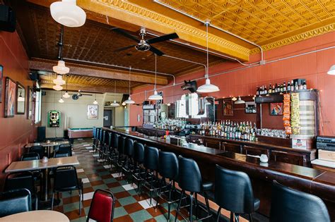Bumbo's Opens Softly in Hamtramck With Cocktails, Beer, and Curated