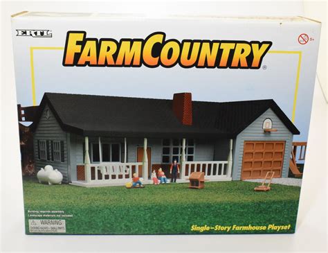 164 Farm Country Ranch House Playset Daltons Farm Toys