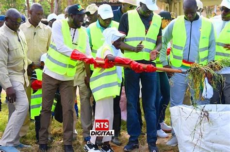 Le Chef De LÉtat Bassirou Diomaye Faye A Lancé Officiellement La