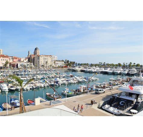 Place De Port X Vieux Port De Saint Raphael Alliance Yachts