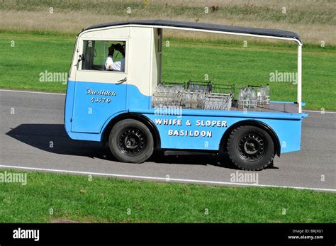 Milk float hi-res stock photography and images - Alamy