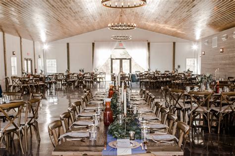 The Venue At Denali Jean Ranch Barn Farm Weddings Virginia Beach