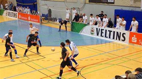 Hallenfußball vom Feinsten ALS Champion Masters begeistert in Meschede