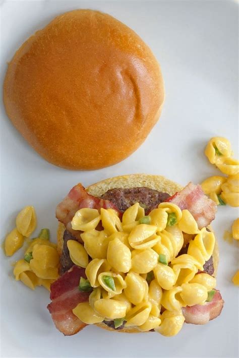 Delicious Mac and Cheese Burger Recipe - Super Easy