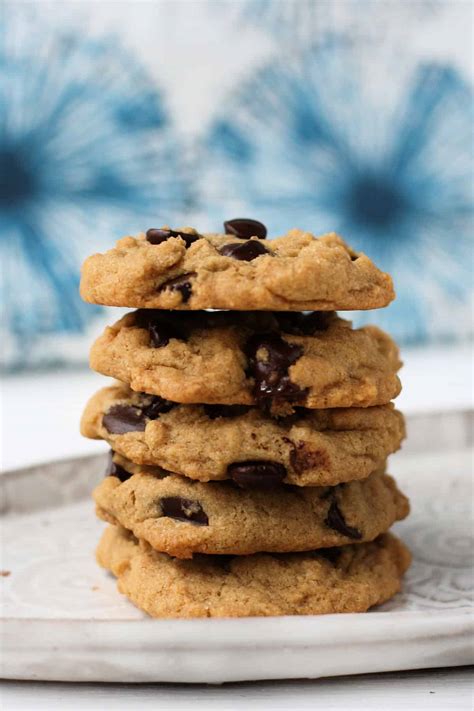 Delectable Gluten Free Vegan Chocolate Chip Cookies The Pretty Bee