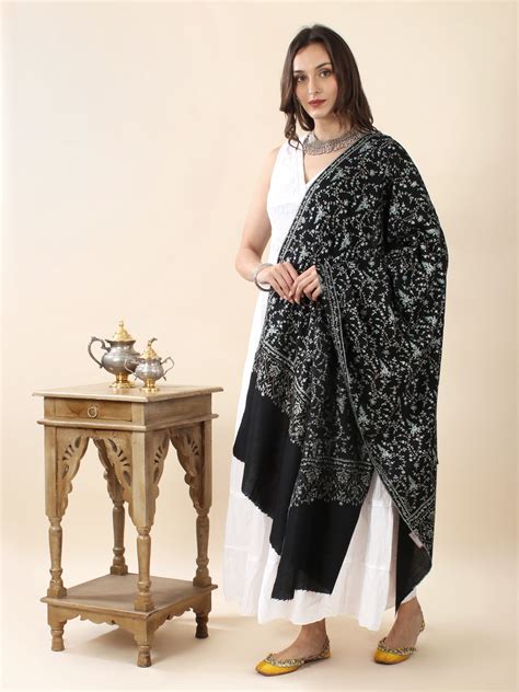 Black Beauty Silk Black Beauty Silk Thread Hand Embroidered Sozni