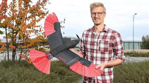 Engineers develop a raptor-inspired drone that can fly for a long time