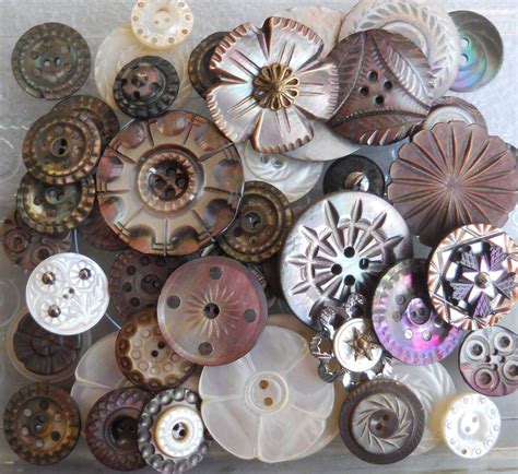 Lot Antique Vintage Carved Mother Of Pearl Buttons Mother Of