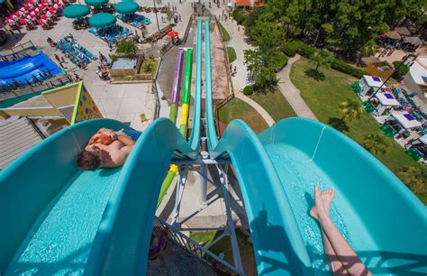 Tips for Beating the Heat at Hurricane Harbor Splashtown