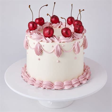 lily-vanilli-bakery-london-cake-glitter-cherries-cherry-decoration-pink