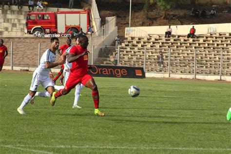 De Finale De La Coupe Caf Le Djoliba Ac Domine Al Masry Club D