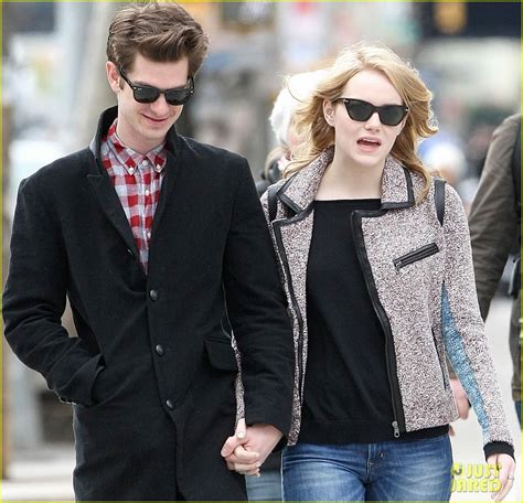 Emma Stone & Andrew Garfield Hold Hands in NYC - Emma Stone Photo ...