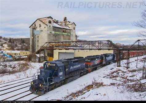 Railpicturesnet Photo Mec 608 Pan Am Railways Emd Sd40 2 At Fitchburg