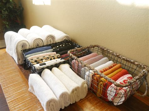 fold clothes  konmari method