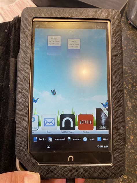 Barnes And Noble Nook Tablet Bntv250 Wi Fi 7in Black Touchscreen Comes With A Very Nice