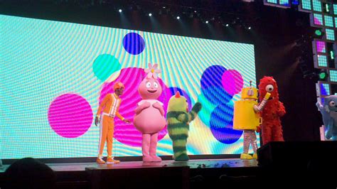 Review Yo Gabba Gabba Live Its Time To Dance Macaroni Kid Newark